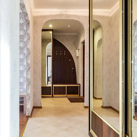 2х комнатная квартира, метро Спортивная Минск
